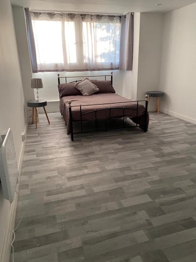 Suites By Rehoboth - Overcomers- Deptford London Eksteriør billede