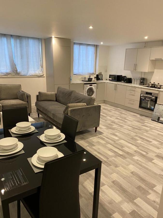Suites By Rehoboth - Overcomers- Deptford London Eksteriør billede