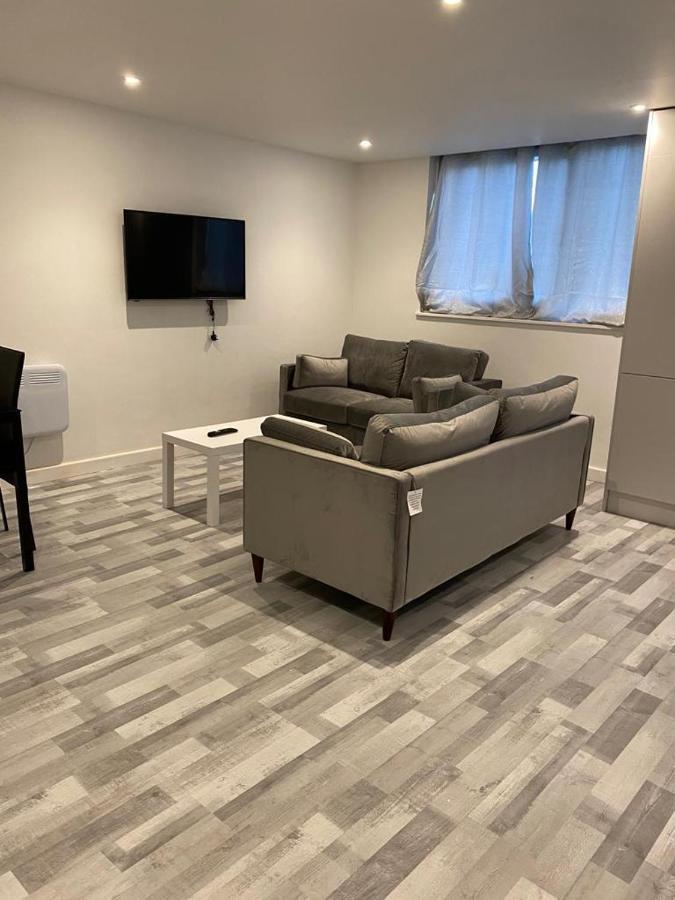 Suites By Rehoboth - Overcomers- Deptford London Eksteriør billede
