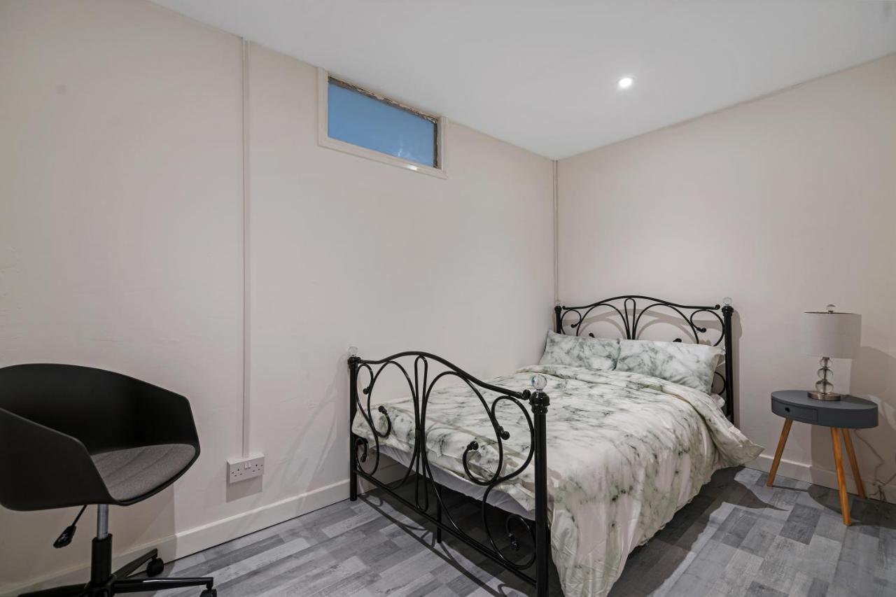 Suites By Rehoboth - Overcomers- Deptford London Eksteriør billede