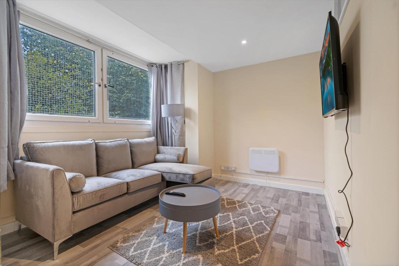 Suites By Rehoboth - Overcomers- Deptford London Eksteriør billede