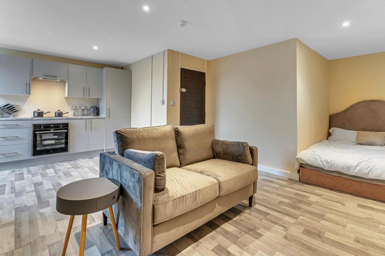 Suites By Rehoboth - Overcomers- Deptford London Eksteriør billede