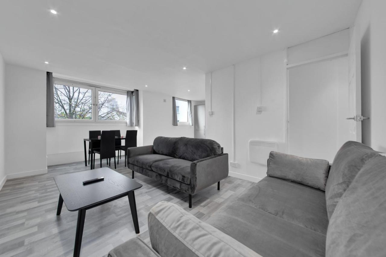 Suites By Rehoboth - Overcomers- Deptford London Eksteriør billede