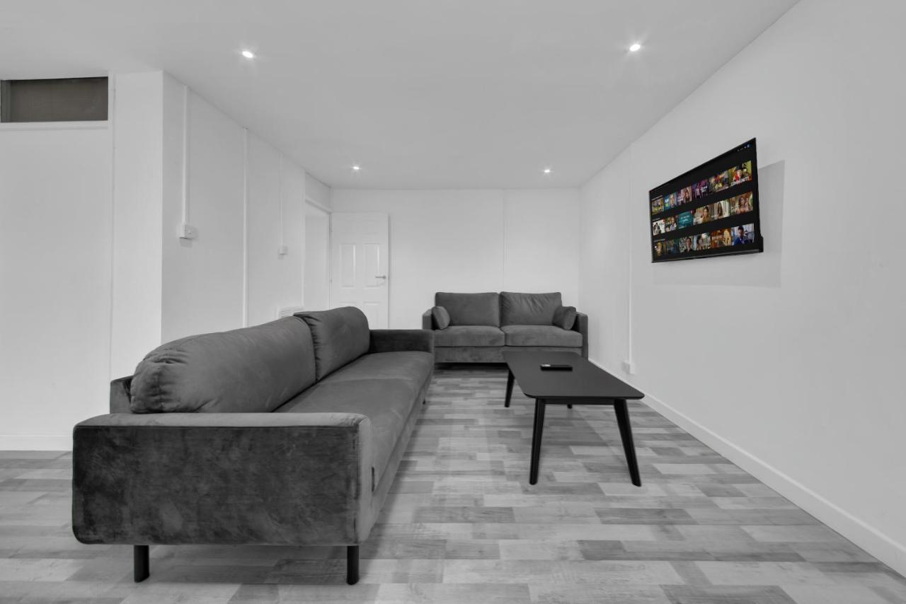 Suites By Rehoboth - Overcomers- Deptford London Eksteriør billede